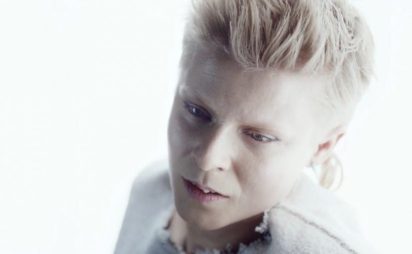 北欧電子ポップRöyksoppとRobyn「Monument」MV